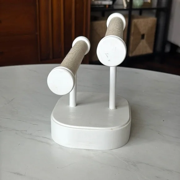 White and Tan Jewelry Stand - Picture 5 of 7